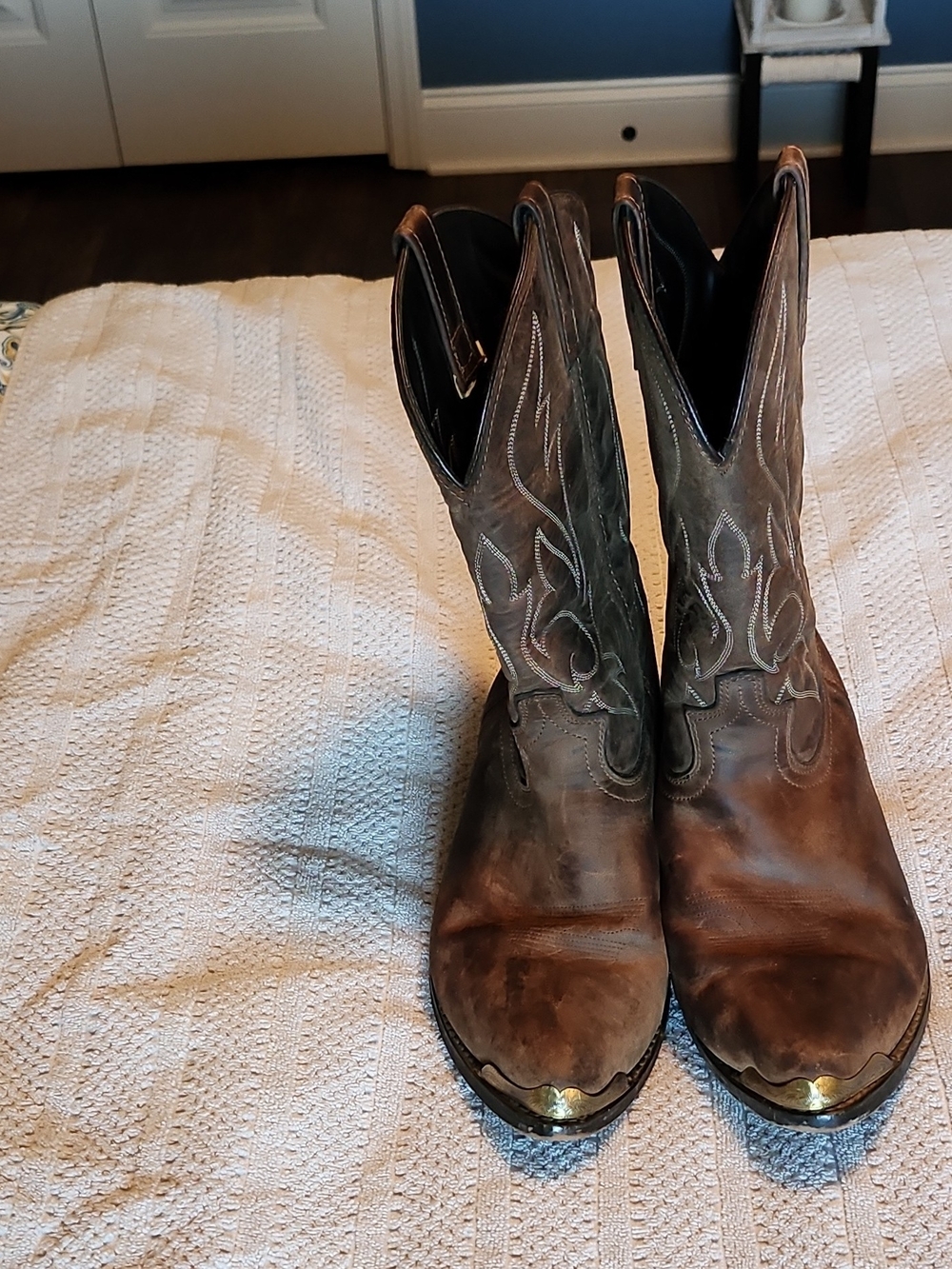 Men's Brown Leather Western Boots with Embroidered Shaft